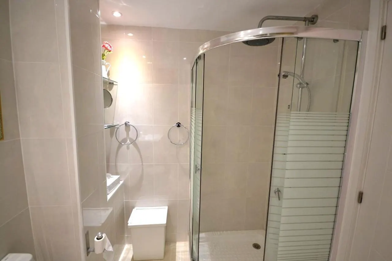 Appartamento Fuengirola. Bonito Apartamento En Paseo Maritimo. Espectaculares Vistas Al Mar. Primera Linea Spagna